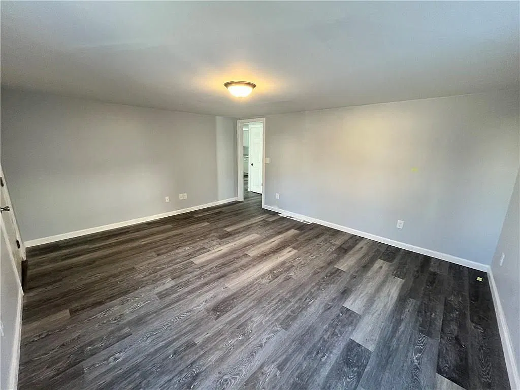 2 bed, 1.0 bath, 700 sqft, $1,849 — Photo 4