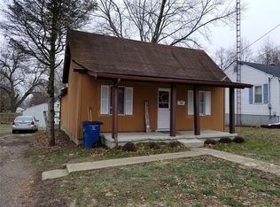 850 E Oak St, Greenville, IL