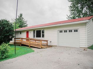 107 N 1st St, West Point, IL 62380