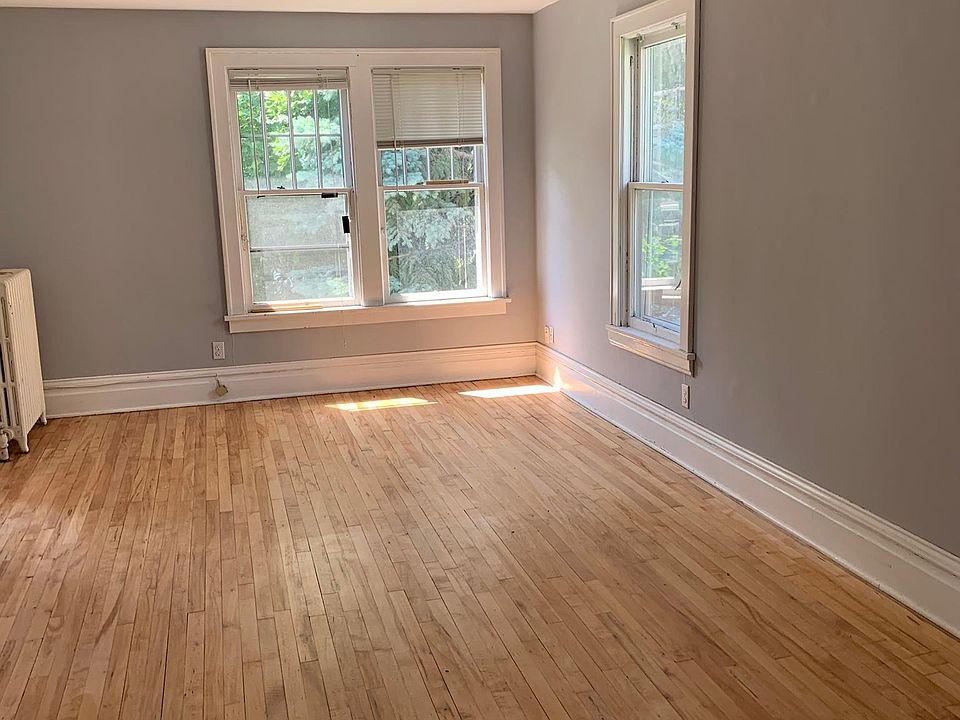 1st image of 2719 Aldrich Ave S