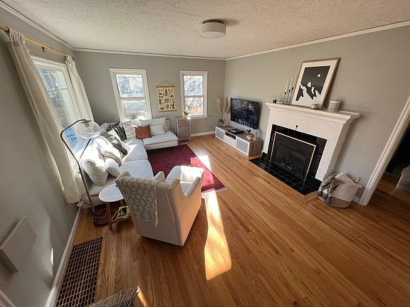 Living room with fireplace