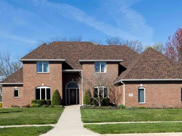 1714 Oak Rdg, Washington, IL 61571