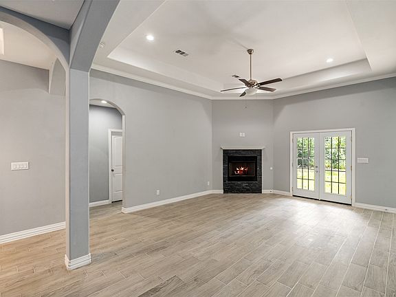 4th image of 123 Channelview Dr