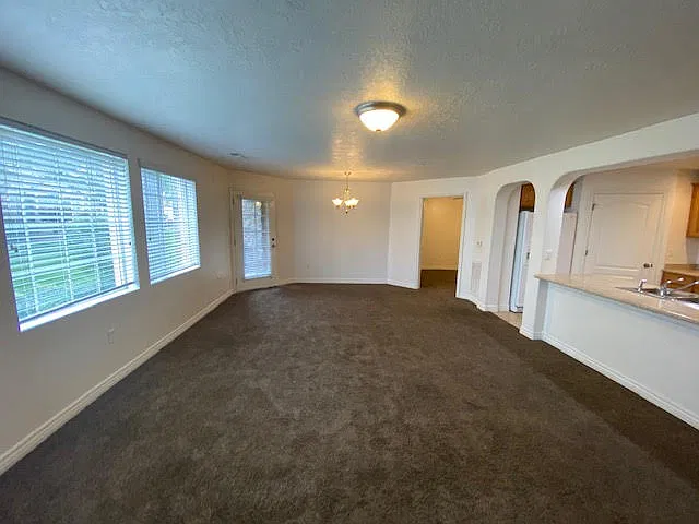85 Romney Ln. #104 - TM - 1 — Photo 3