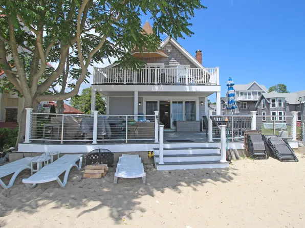 18 Eagle Way, Wareham, MA 02571