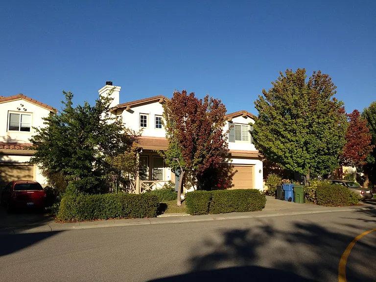 174 Pizarro Ave — Photo 2