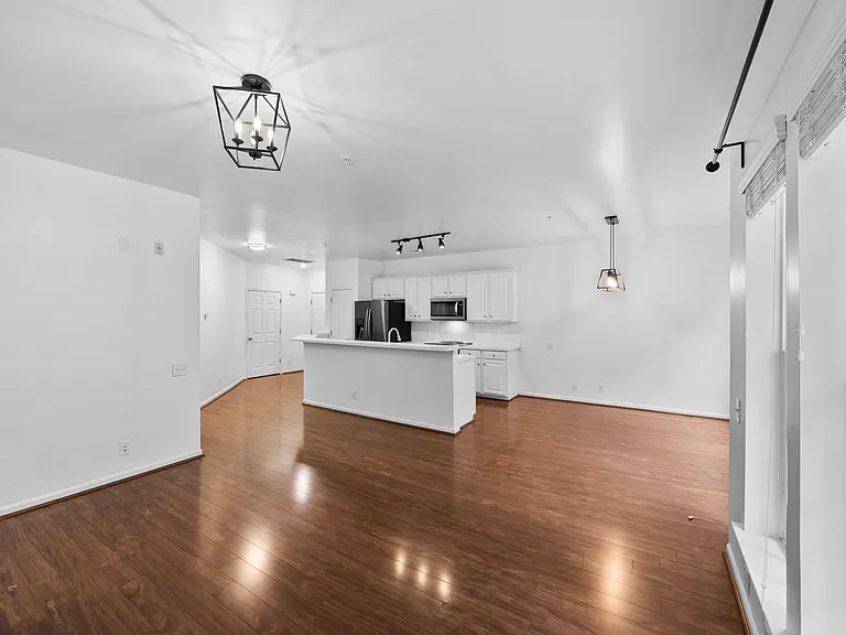 3228 Margellina Dr — Photo 5