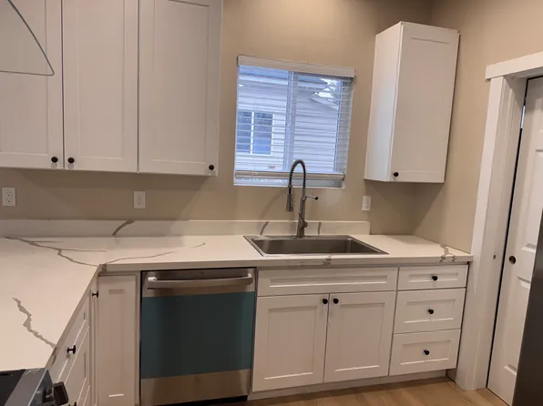 320 N Diamond St, Centralia, WA 98531