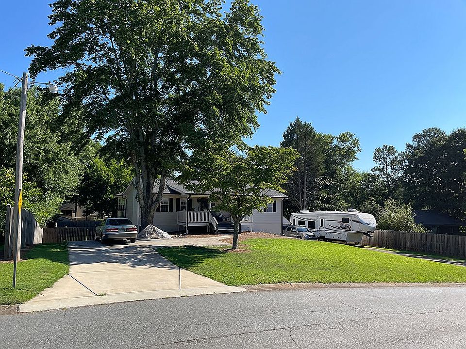 1st image of 110 Trickum Hills Dr