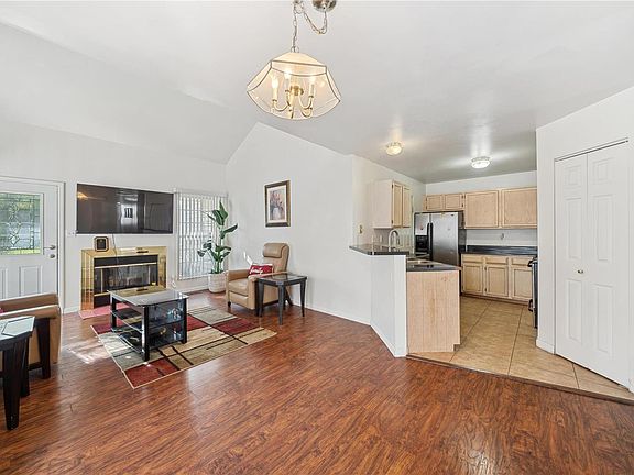 4th image of 1203 Garden Village Dr