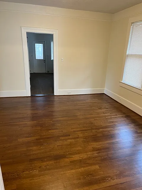 3 bed, 1.0 bath, 1523 sqft, $1,650 — Photo 4