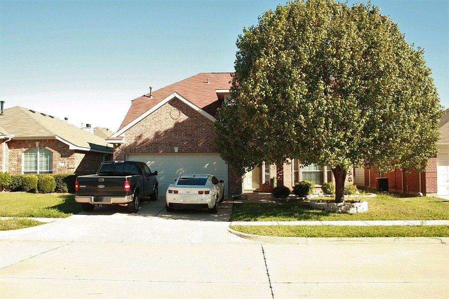 1st image of 6621 Fairglen Dr