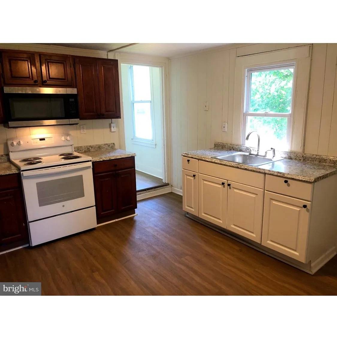 2 bed, 2500 sqft, $1,500 — Photo 3