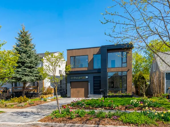 19 Topham Rd, Toronto, ON M4B 3K3