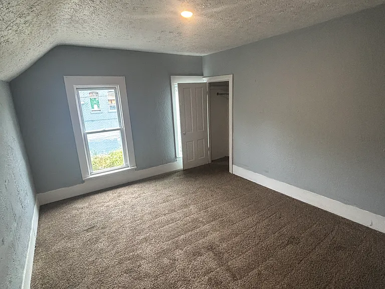 548 Vernon Odom Blvd — Photo 12
