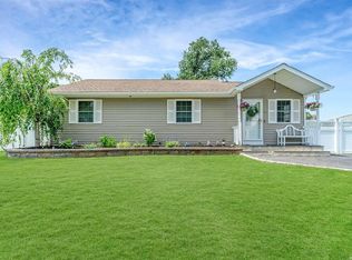 6 Audrey Ln, Centereach, NY 11720