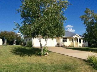 2938 Ollendieck Rd, Ridgeway, IA 52165