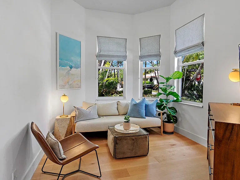 7655 Estuary Ct — Photo 13