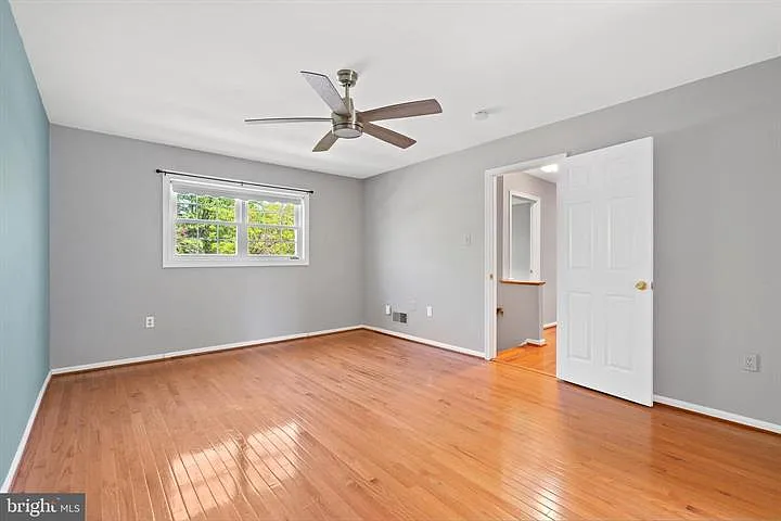 Wisteria Dr, Germantown — Photo 3