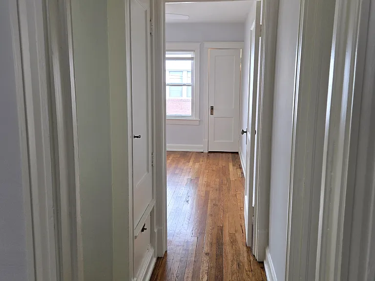 5103 Wyandotte St #1N — Photo 10