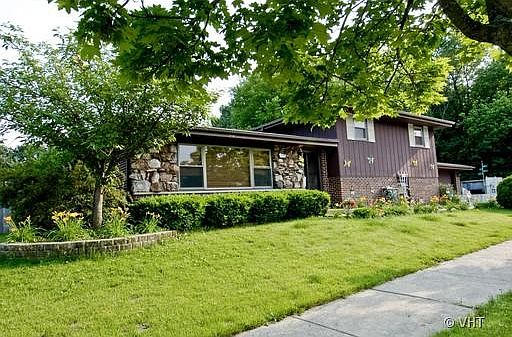 1st image of 15700 S Pine Ct