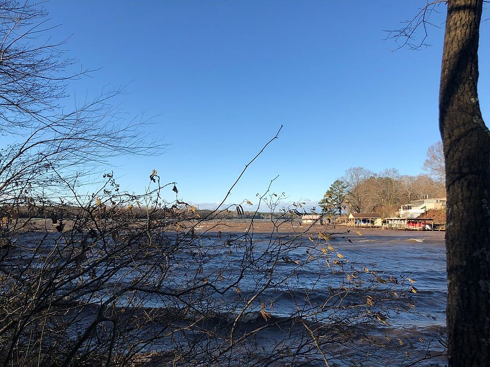 2nd image of 18 Starboard Dr