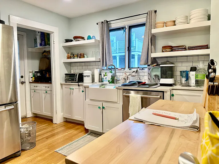 68 Willis Ave #1 — Photo 10