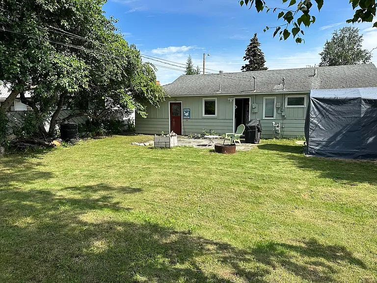 1800 Logan St — Photo 14