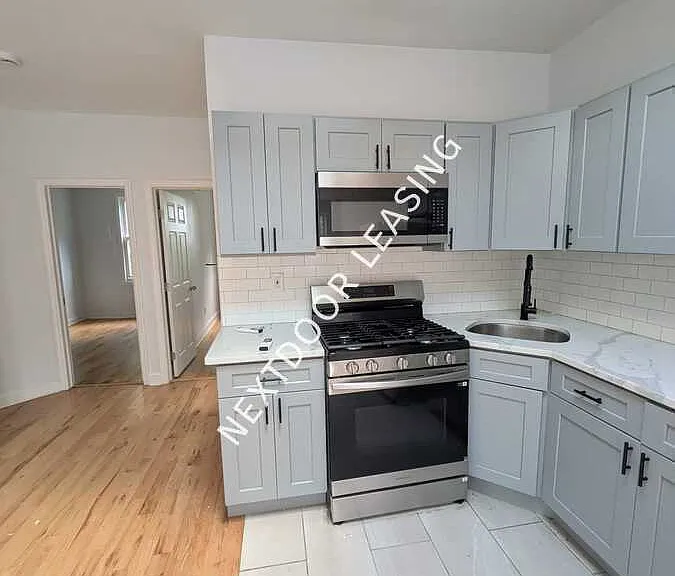 160 Martin Luther King Dr #2M — Photo 1
