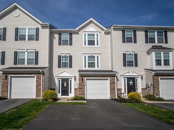 3522 Penfield Way, Nazareth, PA 18064