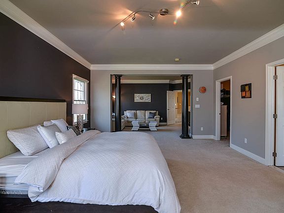 3rd image of 3578 Northbrooke Dr