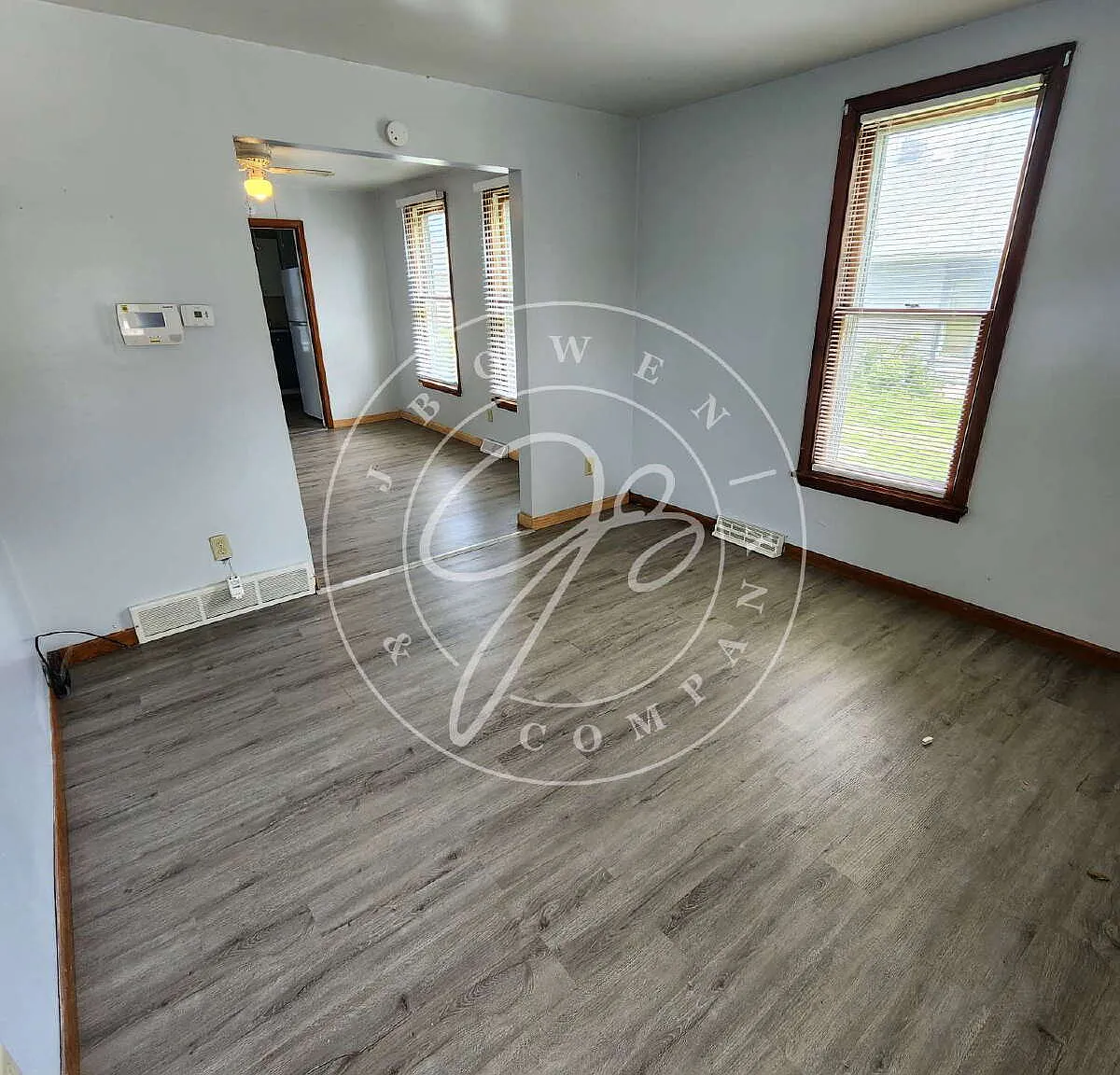2 bed, 1.0 bath, 800 sqft, $850 — Photo 2