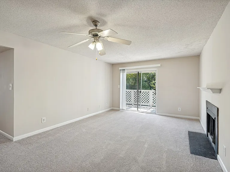 Cypress Pointe Apartment Homes — Photo 23