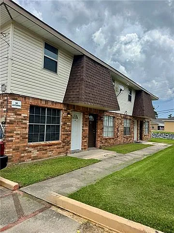 904 Jeffrey Ct #B — Photo 11