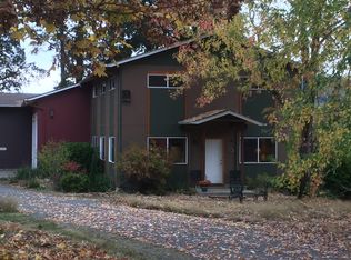 90717 Georgetown Rd #C, Junction City, OR 97448