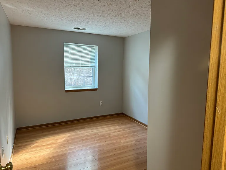 Guest bedroom 2