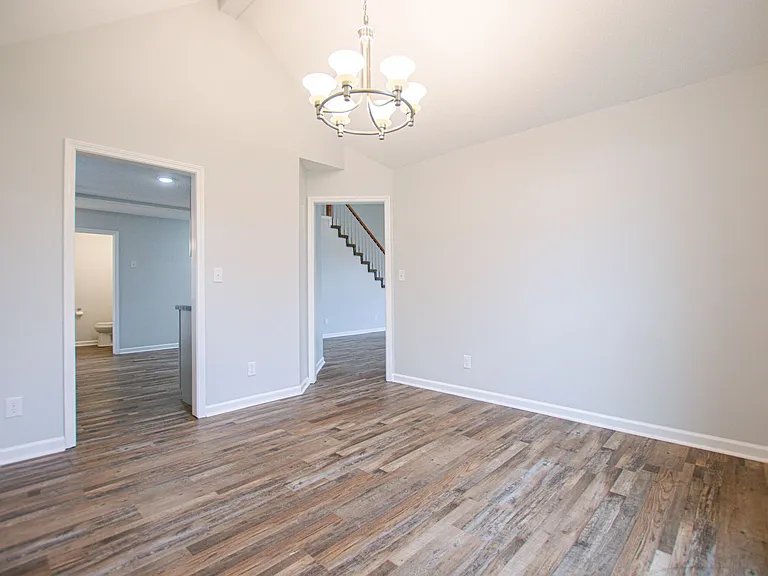 125 Whitehall Dr — Photo 9