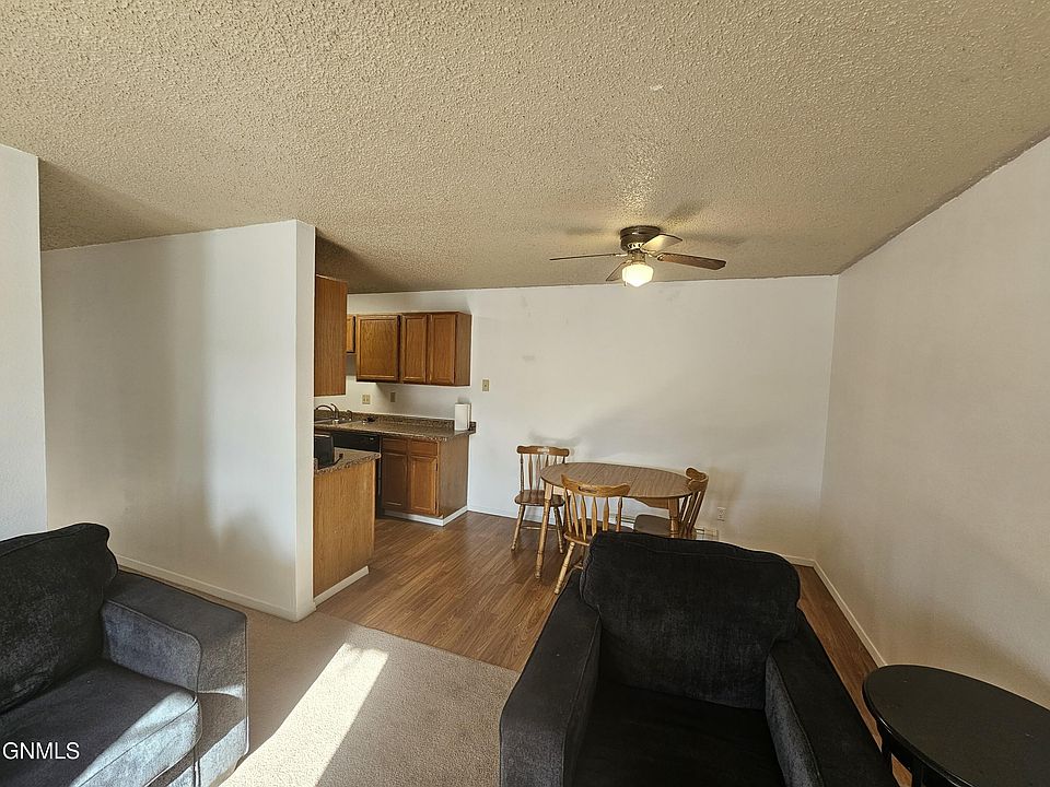 1st image of 1112 Portland Dr APT 206