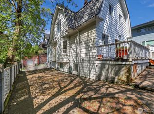 924 3rd Ave W, Seattle, WA