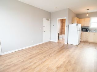 241 Gibson Ave #6, Hamilton, ON L8L6K2