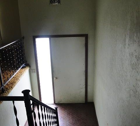 2nd image of 8 Julien Dubuque Dr