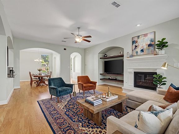 4th image of 3818 Bandera Reserve Ln