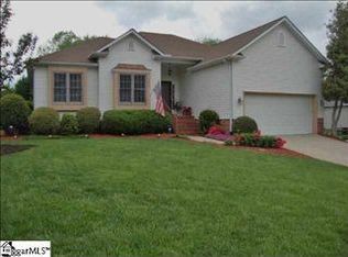 403 Two Gait Ln, Simpsonville, SC 29680