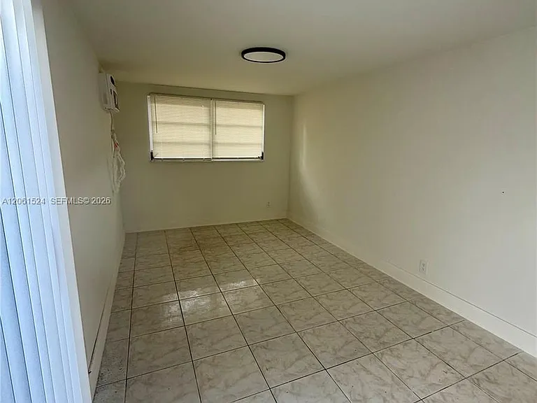 6110 Monroe St — Photo 8