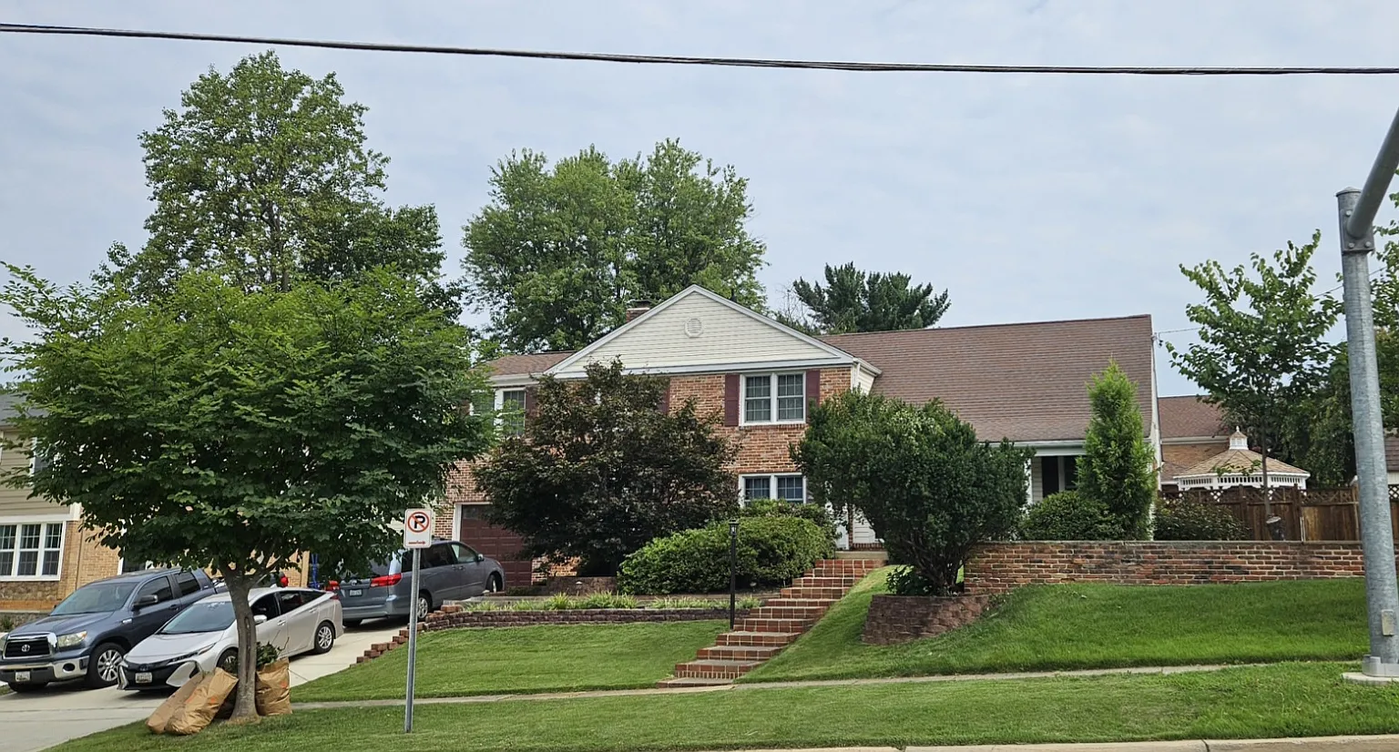4 bed, 3.5 bath, 3250 sqft, $5,250 — Photo 1