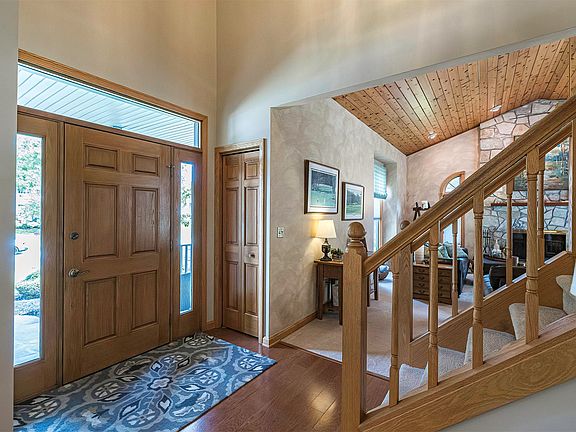 2nd image of 5144 Ridgedale Dr