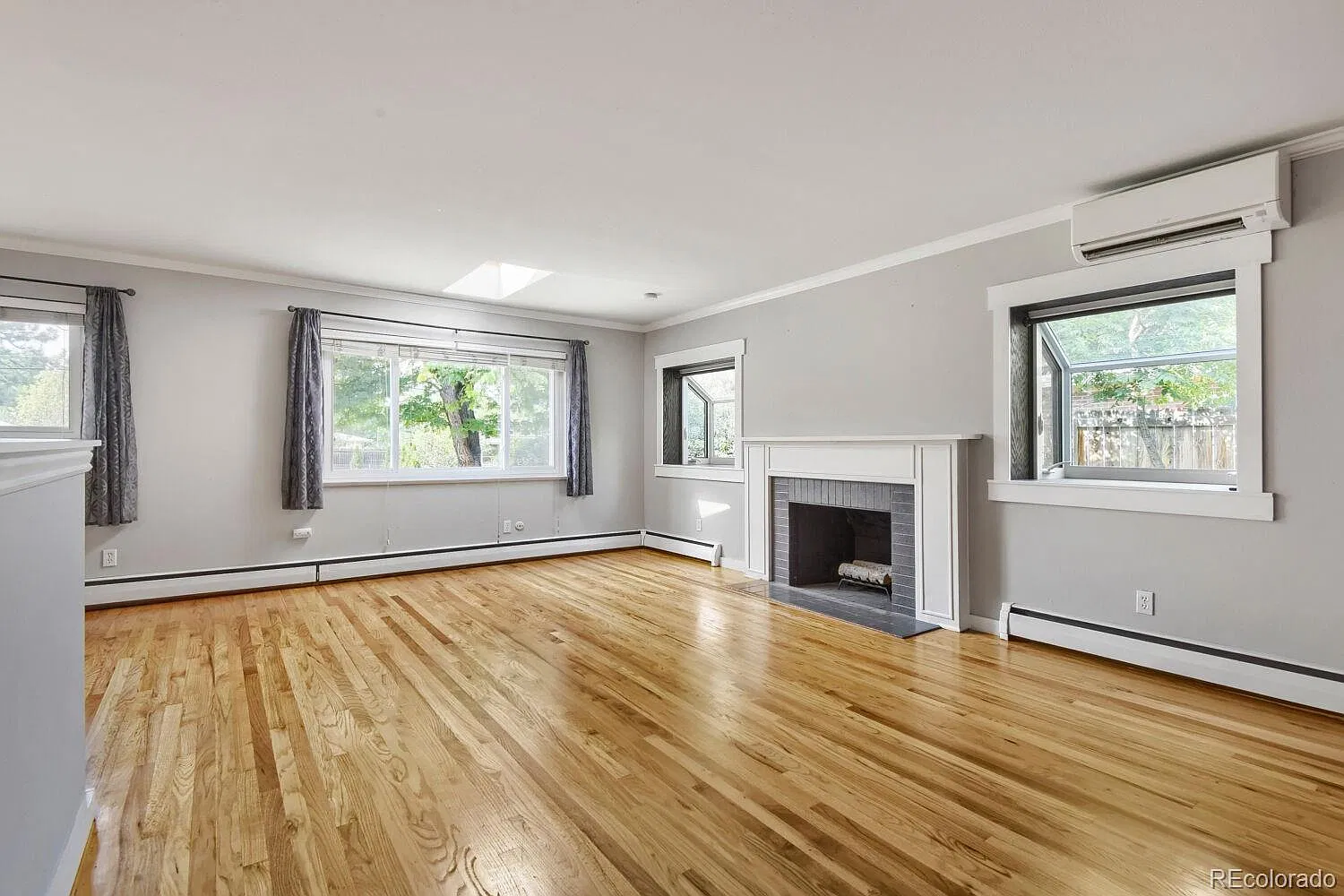 4 bed, 3.0 bath, 2611 sqft, $3,500 — Photo 3
