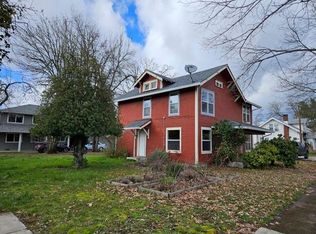 608 4th St APT 2, Springfield, OR 97477