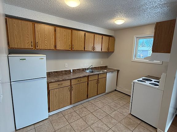 4th image of 843 15th Ave E #501095