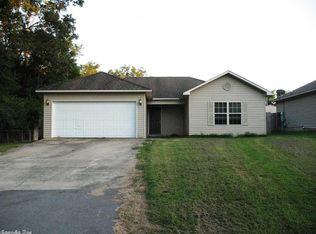 65 Bryant St, Ward, AR 72176